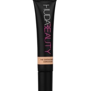Huda Beauty Overachiever Concealer